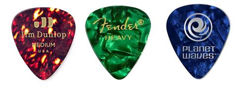 Ultimate Guide to Guitar Picks: Materials, Thicknesses, FAQ - Guitar Gear Finder