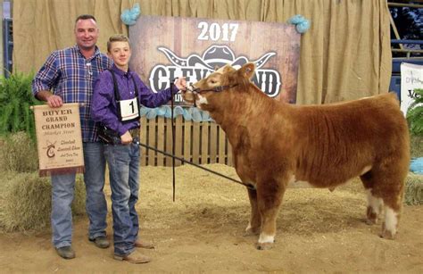 Local students net big rewards at Cleveland youth livestock auction ...