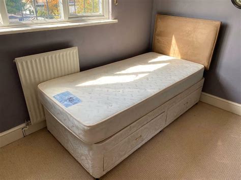 Single divan bed with drawers and headboard | in Hayling Island, Hampshire | Gumtree