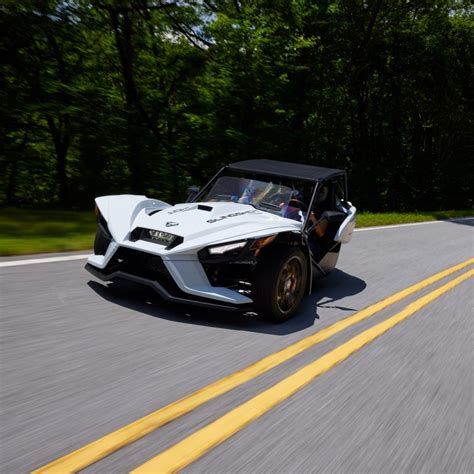 First Impression: 2023 Polaris Slingshot R - The Detroit Bureau