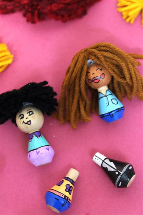 DIY Wooden Peg Dolls - Mix & Match * Moms and Crafters