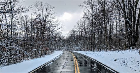 9 Dreamy Winter Drives Across Michigan to Explore This Season ...