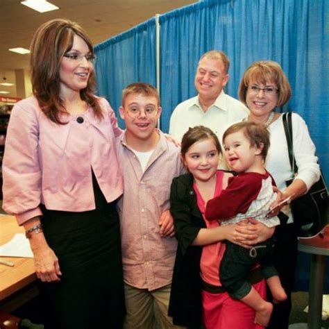 Sarah Palin: A momma grizzly with a heart of gold | Live Action News