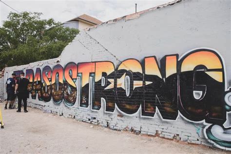 El Paso Artist Works All Night To Create Powerful Tribute To A Shaken City | HuffPost Latest News