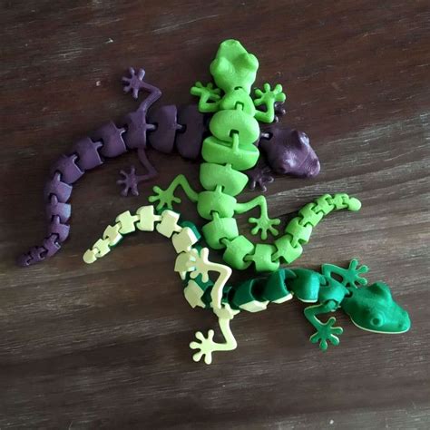 3D Printable Articulated Lizard by McGybeer | 3d printing toys, 3d ...