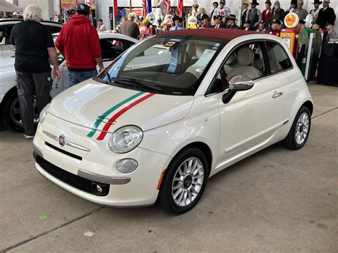 2014 Fiat 500 Lounge Convertible for Sale at Auction - Mecum Auctions