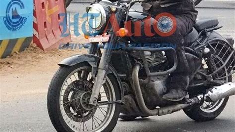 Royal Enfield Classic 650 Spotted? Or Is This Bullet 650?