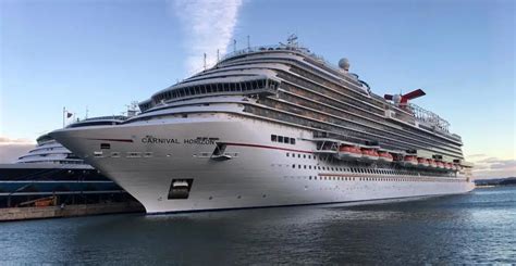 Carnival Cruise Line · Carnival Horizon · Ship Overview and Itineraries ...