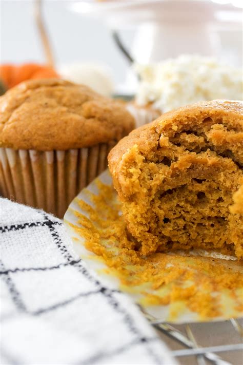 Easy and Delicious Pumpkin Spice Muffins (Moist) - The Seasoned Skillet