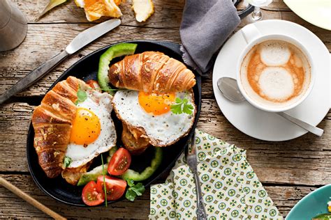 Download Cup Croissant Coffee Egg Food Breakfast 4k Ultra HD Wallpaper