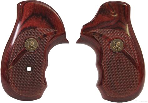 Pachmayr Renegade Wood Laminate Pistol Grips Ruger SP101, Rosewood, Checkered Md: 63060 - 11202013