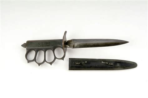 File:M1918 Trench Knife.jpg - Wikimedia Commons