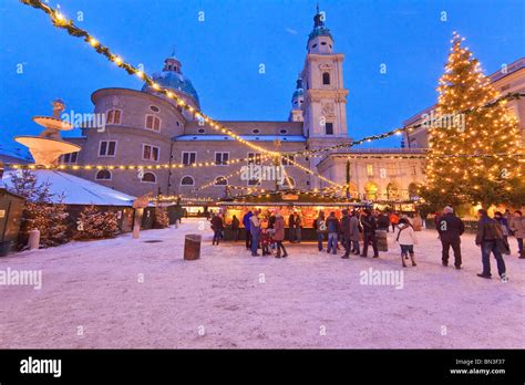 Christmas Market and Salzburg Cathedral, Salzburg, Austria Stock Photo - Alamy