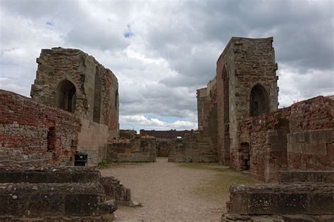 Stafford Castle – Dominating the skyline over 900 years | BaldHiker