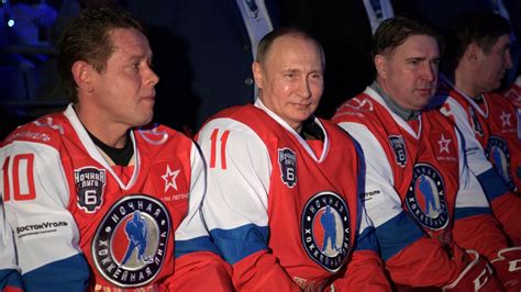 Vladimir Putin floored during ice hockey match | World News | Sky News