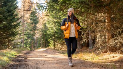 What’s speed hiking: the outdoor exercise that builds stamina and full ...