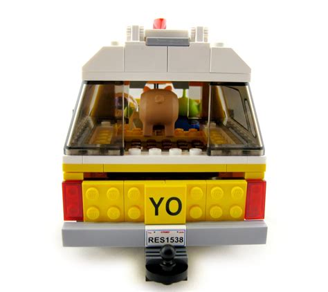 Dan the Pixar Fan: Toy Story 2: Lego Pizza Planet Truck