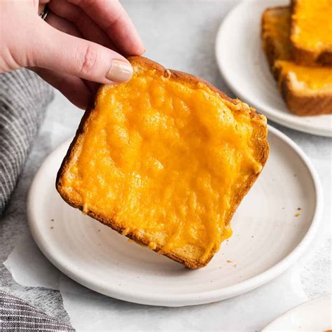 Easy Cheese Toast - The Cheese Knees