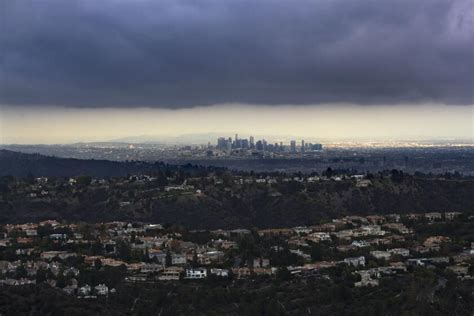 Rain comes to SoCal after storm brings snow to Sierra Nevada - Los ...