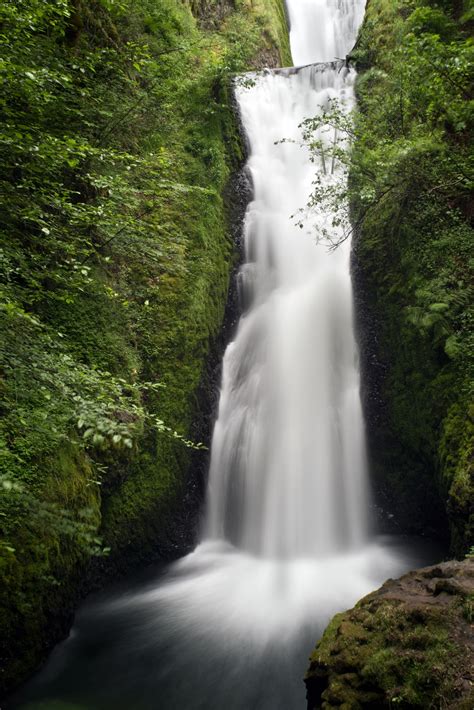 5 Must-See Waterfalls on the Big Island - Hawaii Tours Discount Blog