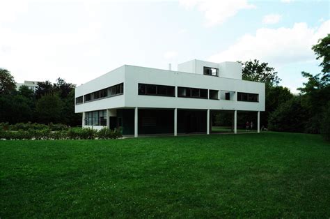 Architecture Classics: Villa Savoye / Le Corbusier | ArchDaily