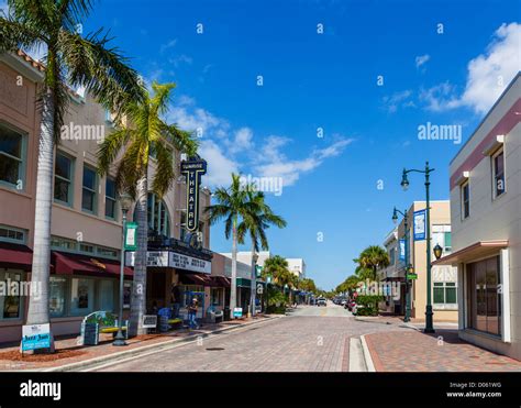 Historic 2nd Street in downtown Fort Pierce with the Sunrise Theatre to ...