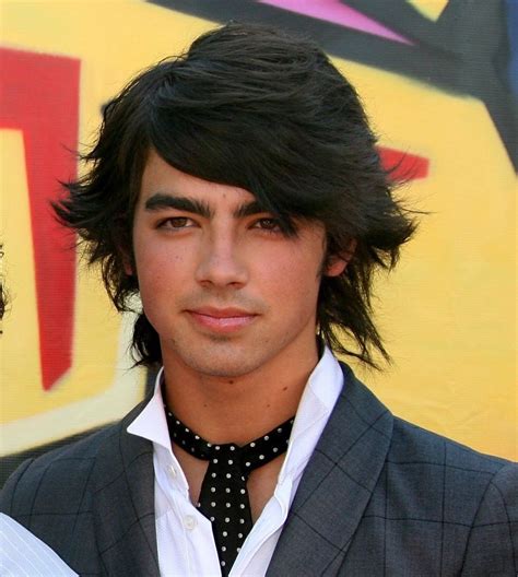 22 Pictures That Show Joe Jonas' Dramatic Hair Journey