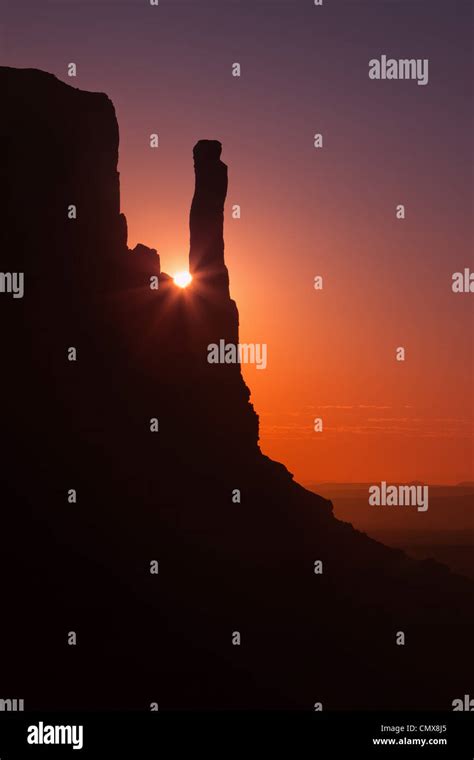 Sunrise in Monument Valley Stock Photo - Alamy