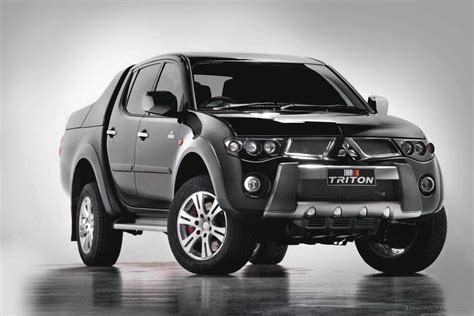 Carz US: Mitsubishi Truck