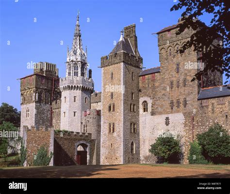 Cardiff Castle walls from Bute Park, Cardiff, Wales, United Kingdom ...