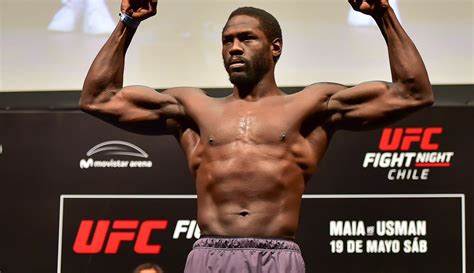 jared-cannonier-ufc-fight-night-129-ceremonial-weigh-ins | MMA Junkie