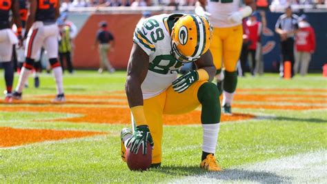 Armour: James Jones goes from out of work to Packers savior