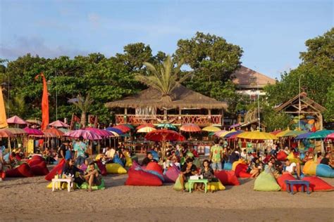 10 BEST Beach Clubs in Seminyak YOU Can't Miss! - LivingOutLau