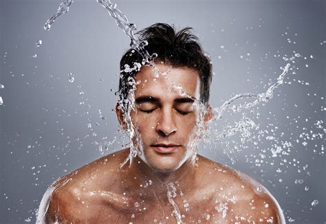 Check out these 7 best face washes for men to achieve clear skin