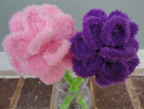 Kathryn Crafts: Pipe Cleaner Flowers