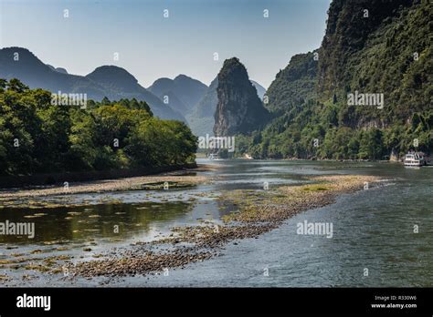 Cruise boats entering Li River Gorge (Lijiang river) China Stock Photo ...