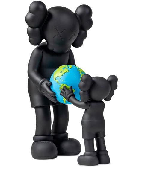 KAWS Kaws The Promise "Black" Figure - Farfetch