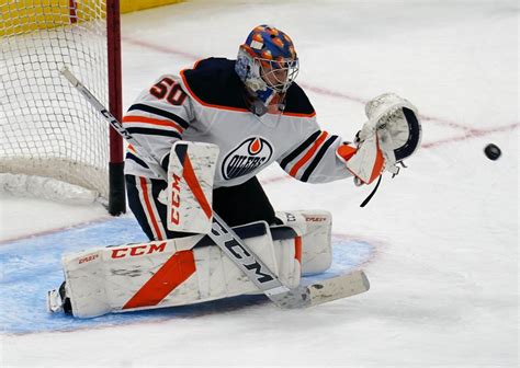 Edmonton Oilers Sign Stuart Skinner