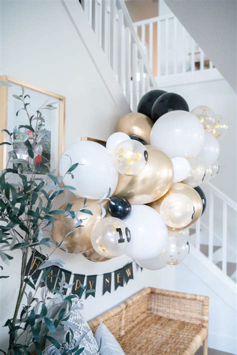 How to Make the Easiest Balloon Garland Ever! - Easy Balloon Garland ...