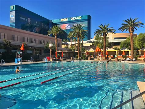 "Pool" MGM Grand Hotel & Casino (Las Vegas) • HolidayCheck (Nevada | USA)