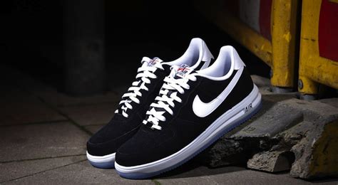 Nike Lunar Force 1 "Black Suede" | SBD