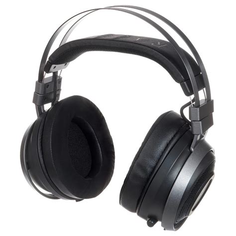 Razer Nari Ultimate Review | headphonecheck.com