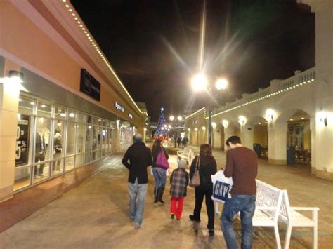 The Outlet Shoppes of the Bluegrass (Simpsonville) - 2020 All You Need to Know BEFORE You Go ...