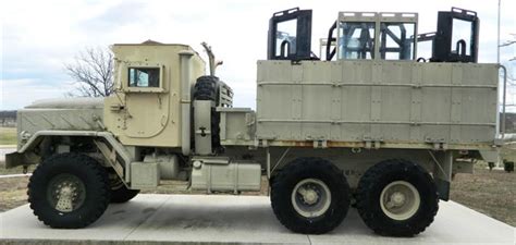 WarWheels.Net-M939A2 5-Ton Gun Truck Photos