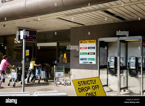 Manchester Airport Terminal 3 entrance arrivals Stock Photo, Royalty Free Image: 19369396 - Alamy