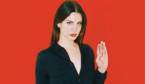 Stream Lana Del Rey - "Season of the Witch" (Cover)