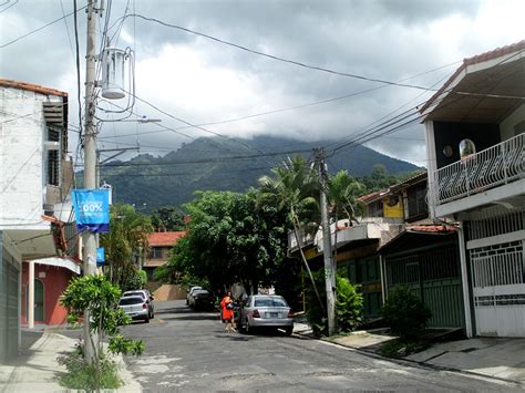 Santa Tecla, La Libertad, Metro San Salvador