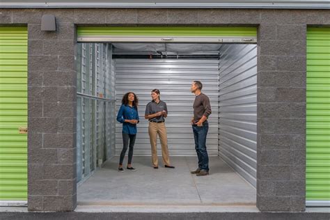 5 Things to Know Before Choosing a Self Storage Unit | Self storage ...