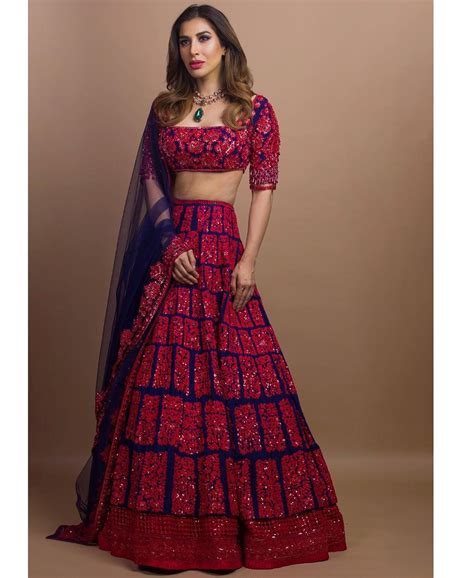 Stunning Diwali Outfits You Will Admire - KAYNULI