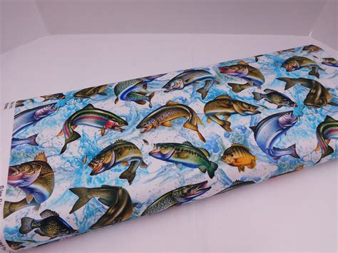 1009 Fresh Water Fish Fabric Fabric By the Yard Fat Quarters | Etsy